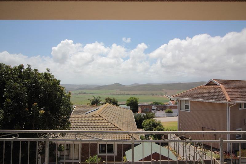 5 Bedroom Property for Sale in Fraaiuitsig Western Cape